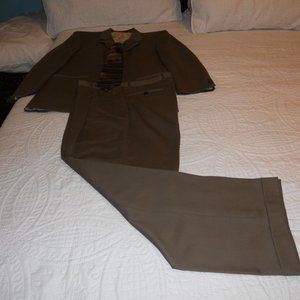 Men's Suit Phat Farm w/ 2 shirts & 2 ties